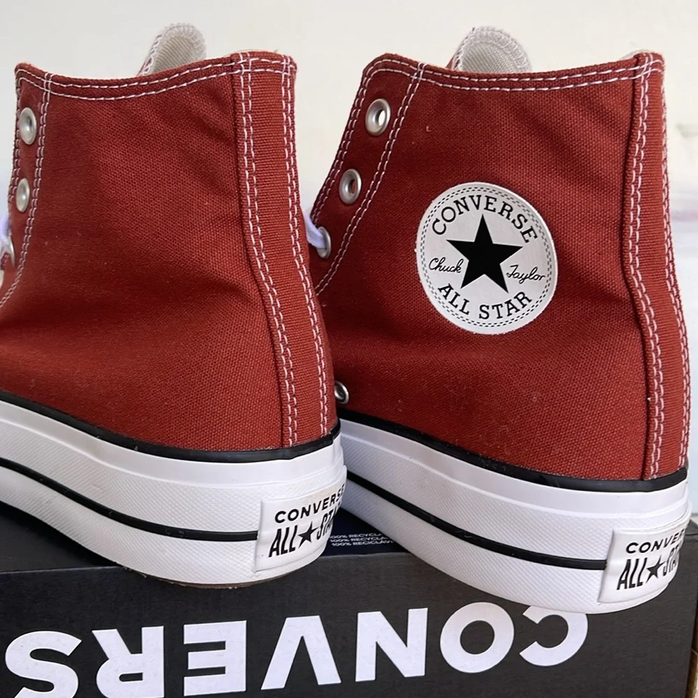 Converse WMNS CTAS A06896F
CTAS LIFT HI
RITUAL RED/WHITE/BLACK
Platforms - Picture 15 of 16
